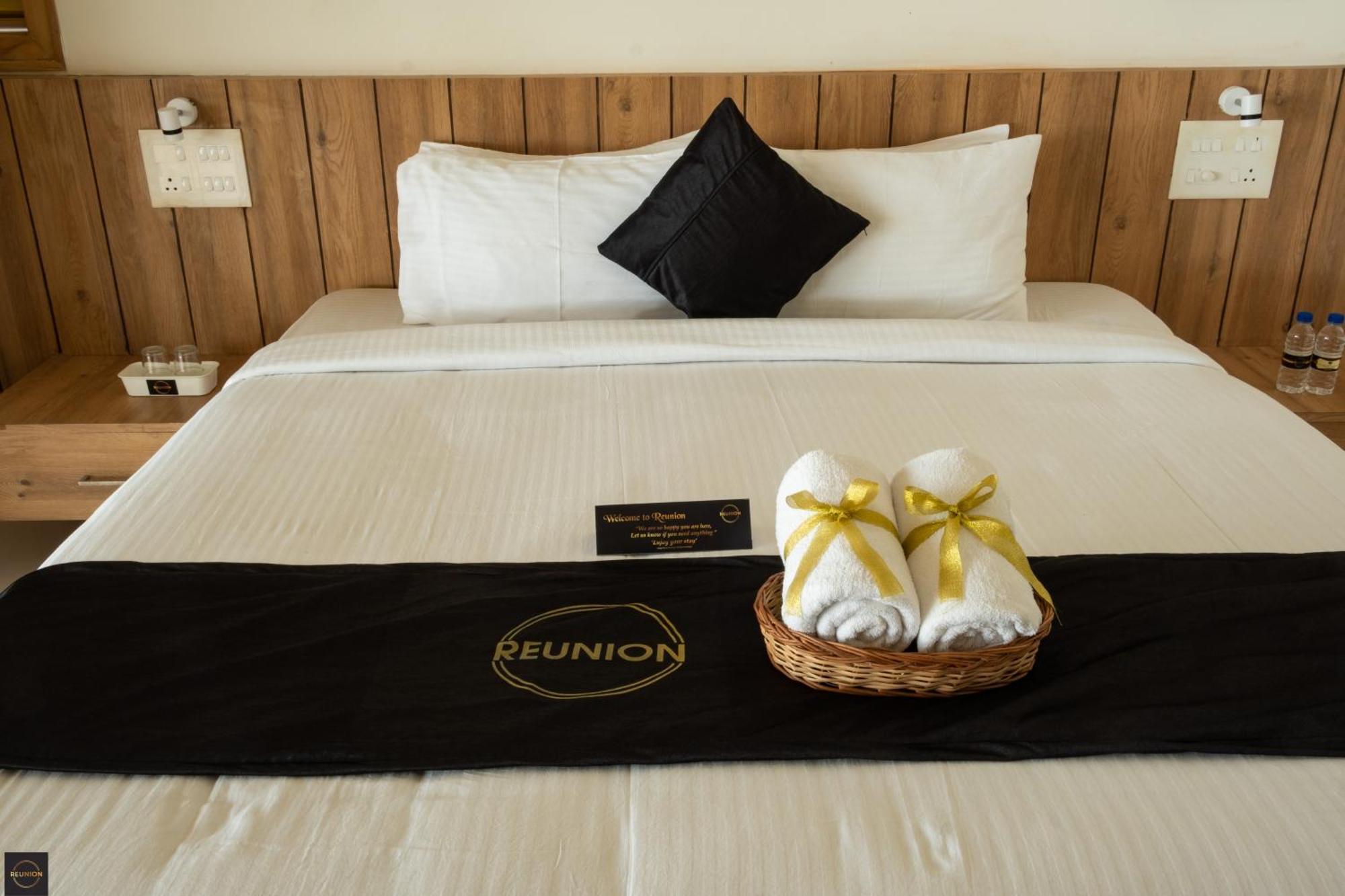 Reunion Ocean Elite - Beach House Udupi Buitenkant foto