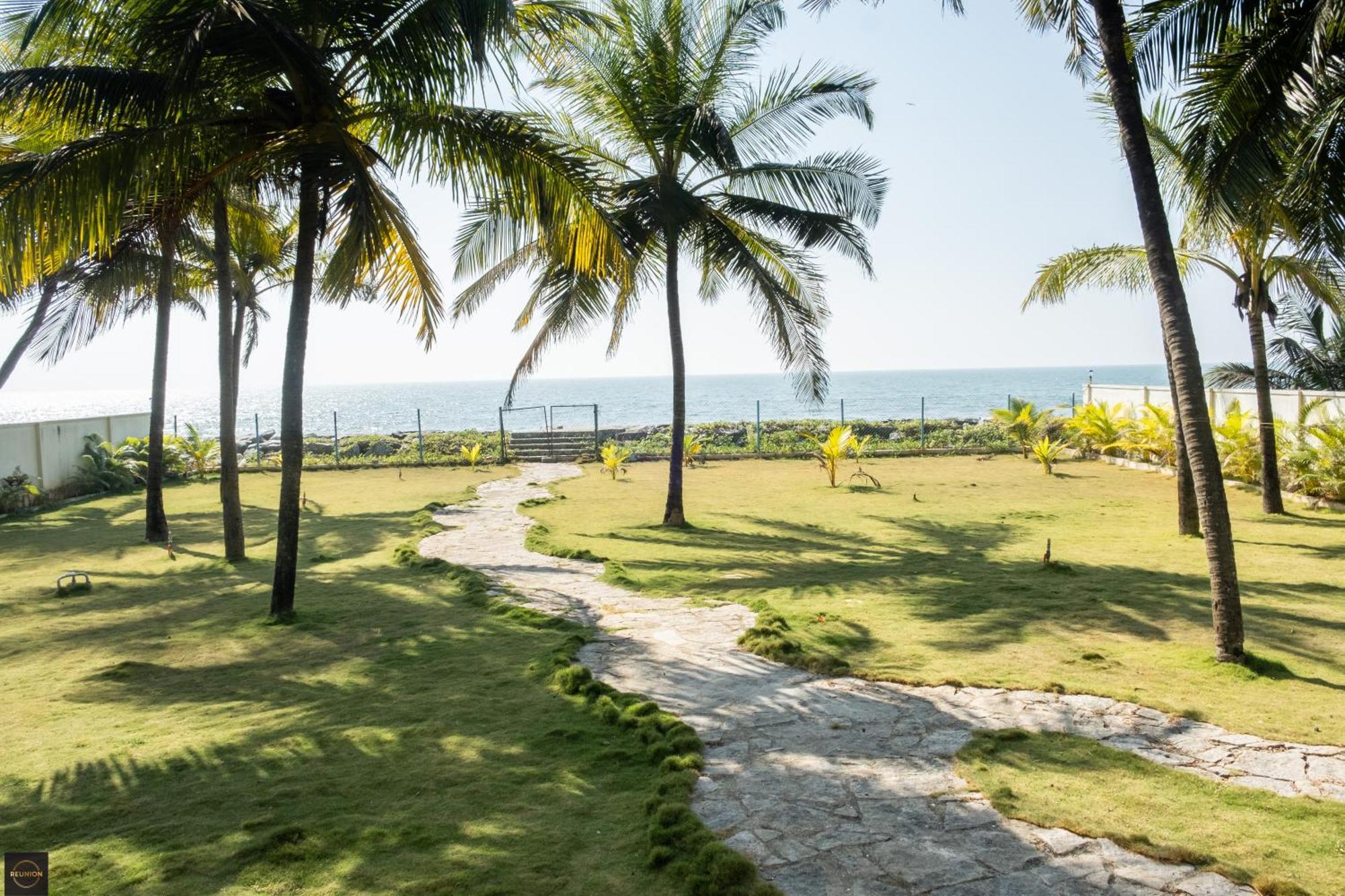 Reunion Ocean Elite - Beach House Udupi Buitenkant foto