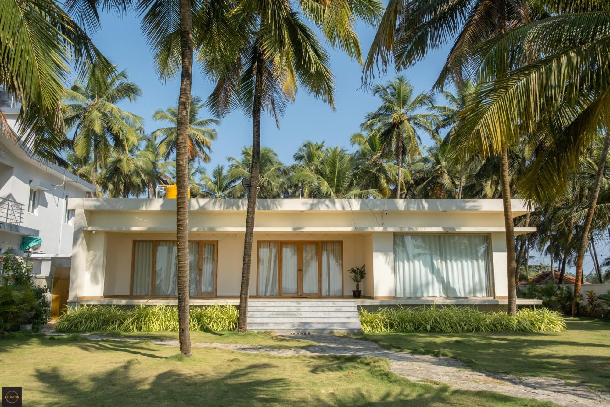 Reunion Ocean Elite - Beach House Udupi Buitenkant foto