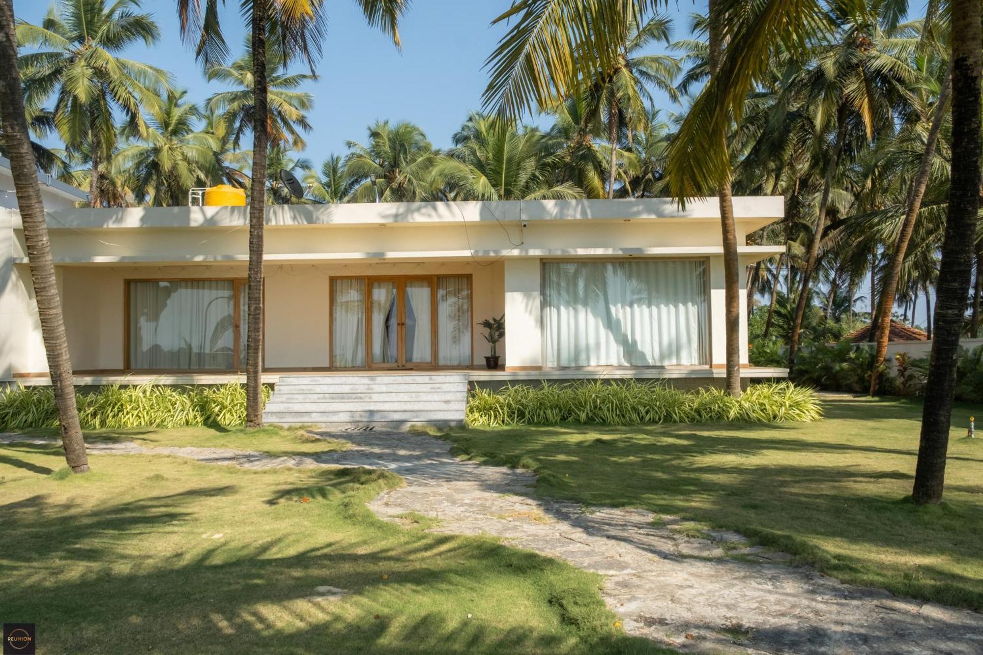 Reunion Ocean Elite - Beach House Udupi Buitenkant foto