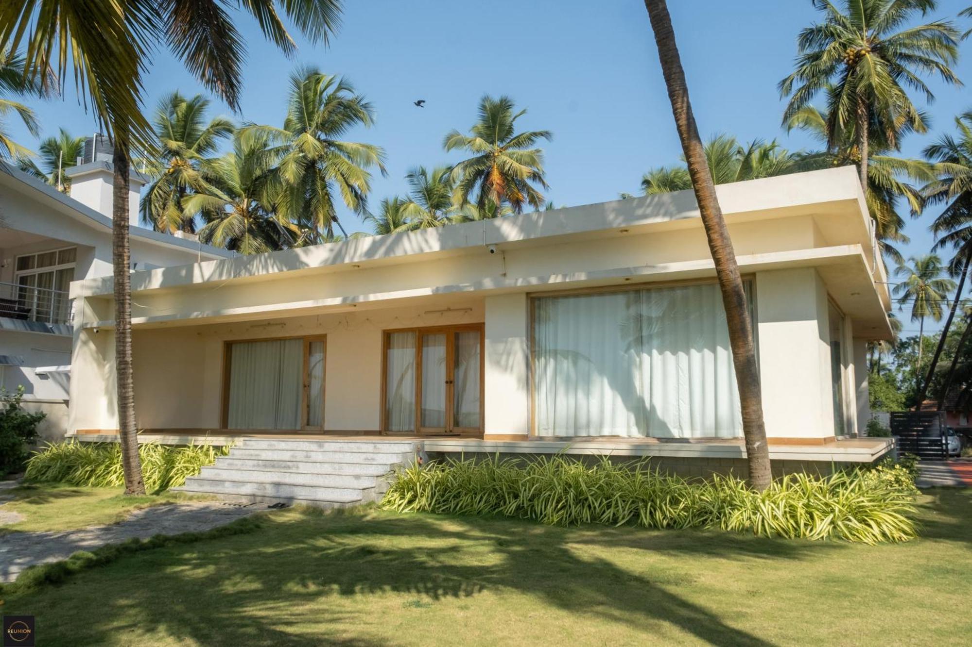 Reunion Ocean Elite - Beach House Udupi Buitenkant foto